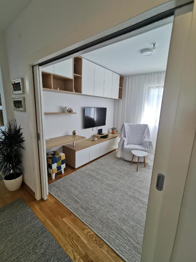 Ferienwohnung White 5 Split Exterior foto